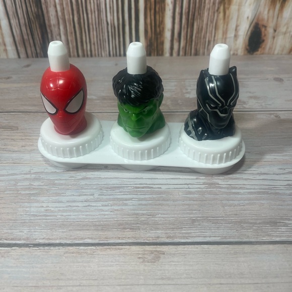 Unused Hulk,Black&RedSpiderMan,Good2Grow Juice Toppers Only Set Of 3 - Picture 1 of 2